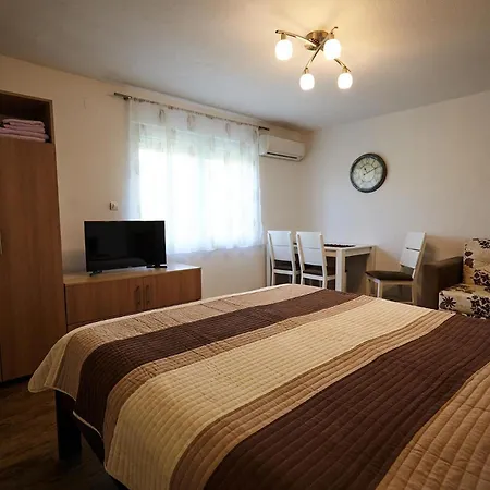 Azulmburgo Vrnjačka Banja