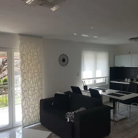 Azulmburgo * Врнячка-Баня